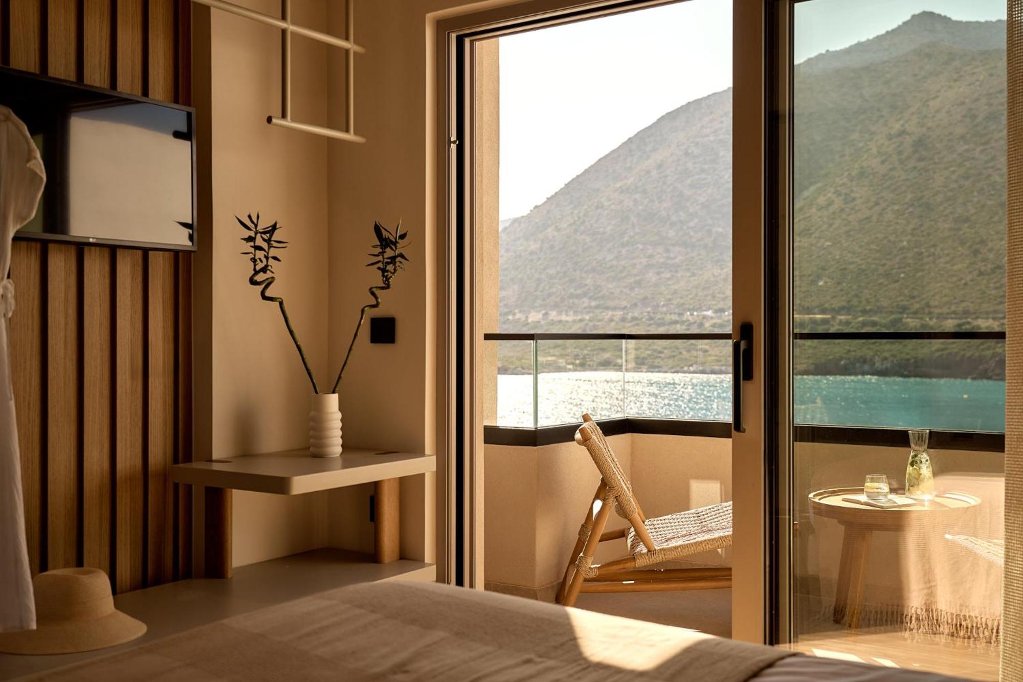 Ficus Seafront Villa, Eco Pool & Close To Beach, By Thinkvilla Bali  Exterior foto